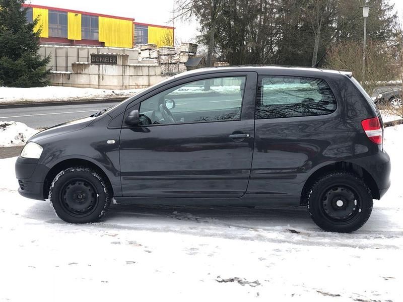 Gebraucht VW Fox Basis 54 PS (39 kW) 2007 Grau Kleinwagen