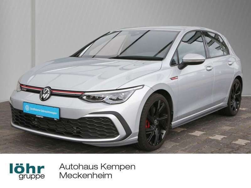 Reflexsilber metallic Gebraucht 2024 VW Golf VIII GTI Limousine | 30.380 € (Superpreis) - Bild 1/4