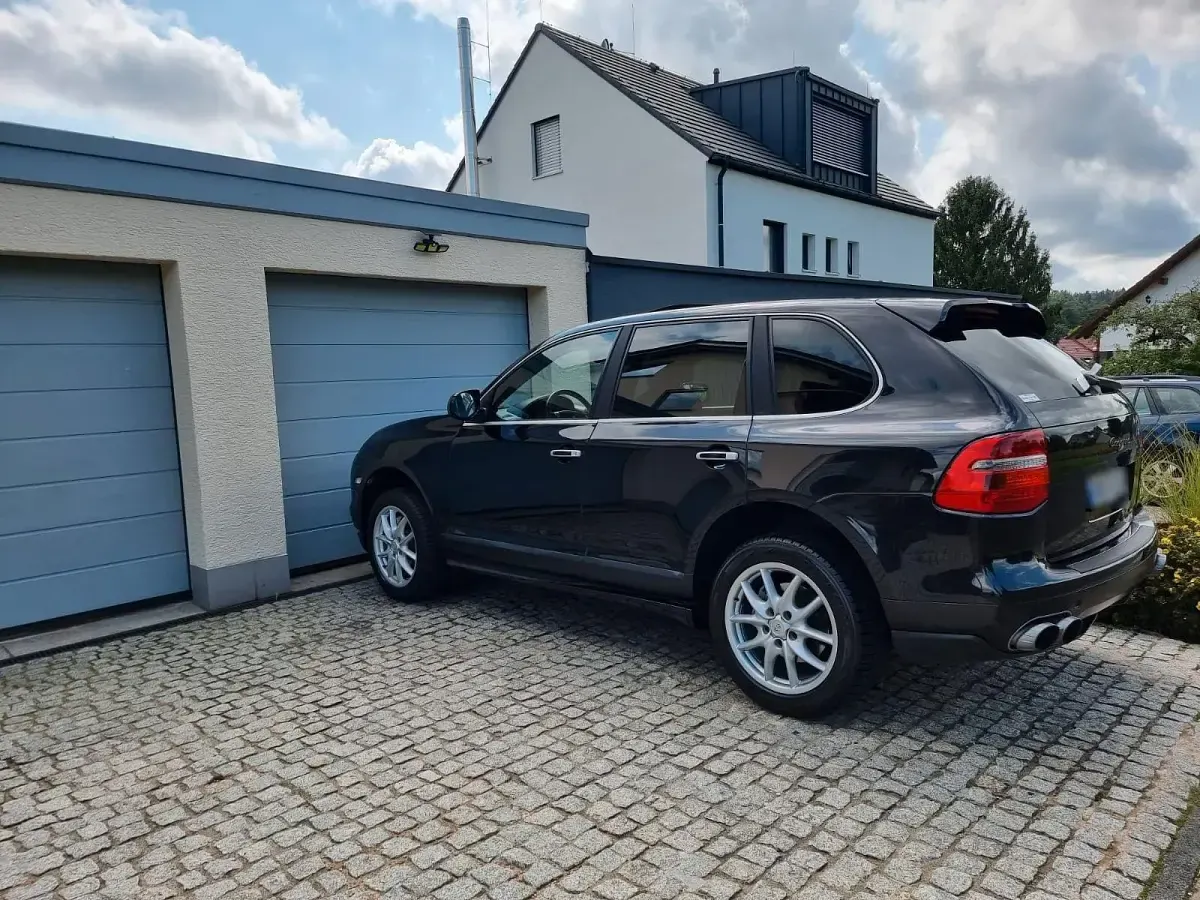 Używany Porsche Cayenne 290 KM (213 kW) 2008 Czarny SUV
