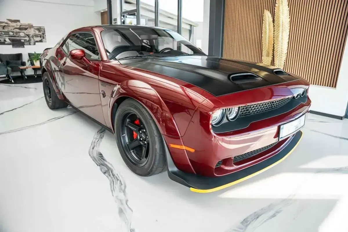 Używany Dodge Challenger 808 KM (594 kW) 2021 Czerwony Coupe