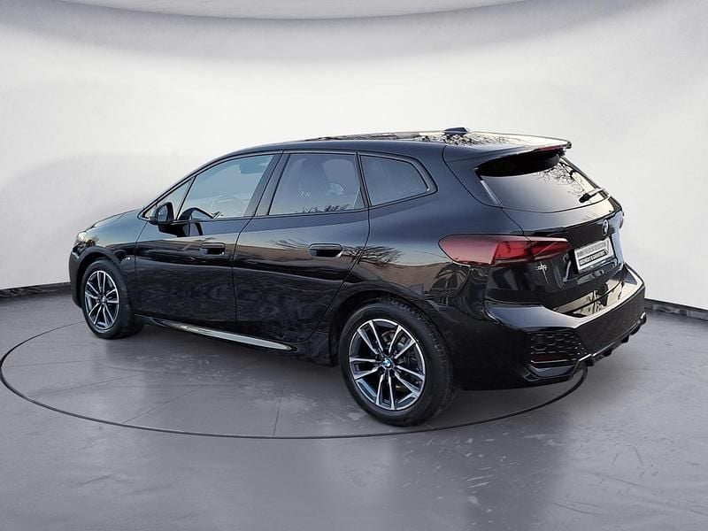 Gebraucht BMW 218 Active Tourer Performance 136 PS (100 kW) 2024 Schwarz Van / Kleinbus