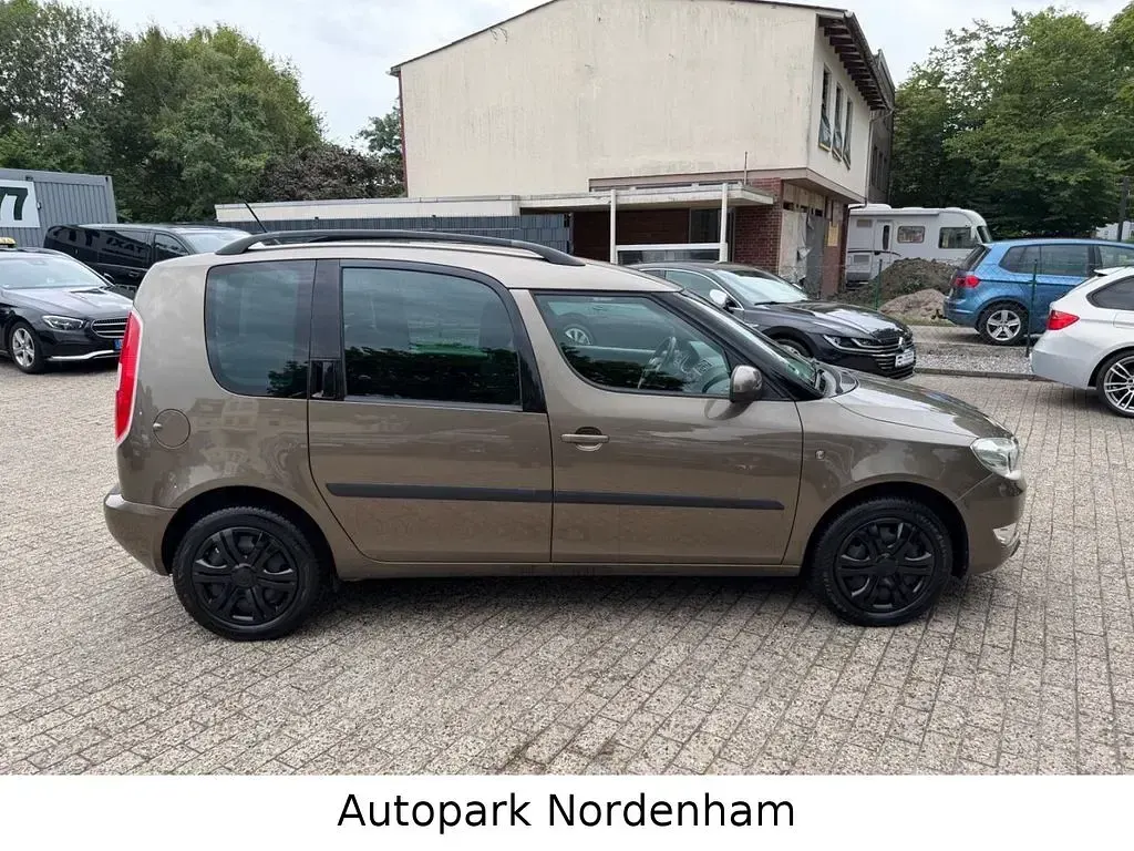 Gebraucht Skoda Roomster Plus Edition 90 PS (66 kW) 2013 Braun Van / Kleinbus