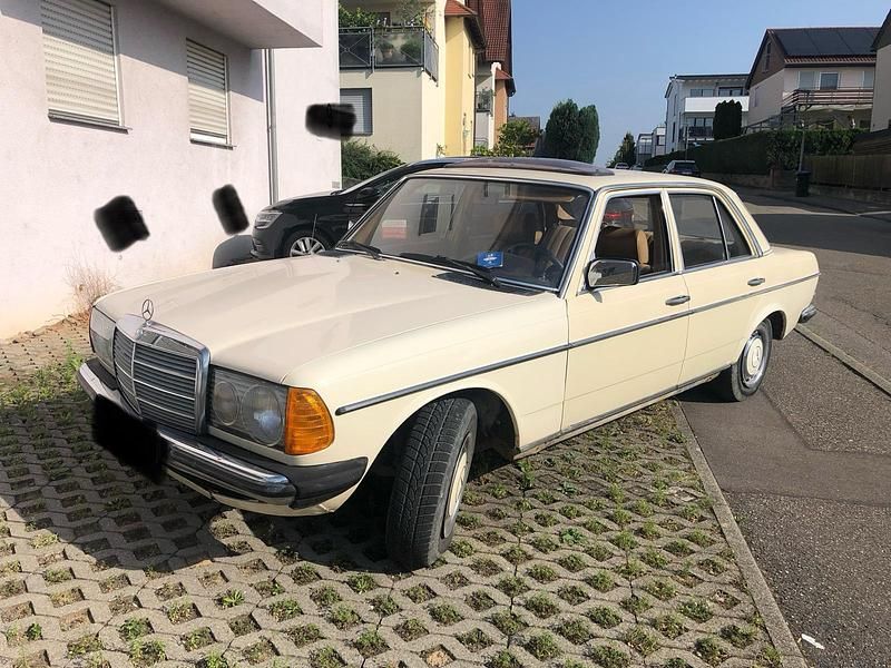 Weiß Gebraucht 1980 Mercedes 200 Limousine | 3.000 € - Bild 1/4
