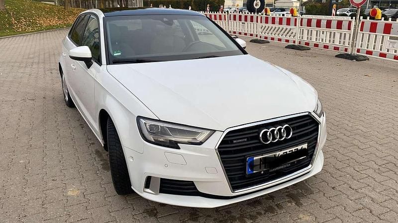 Weiß Gebraucht 2017 Audi A3 Sport Kleinwagen | 15.800 € (Superpreis) - Bild 1/4