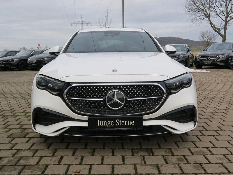 Gebraucht Mercedes E300 Advanced Plus 313 PS (230 kW) 2025 Unilack polarweiß Kombi