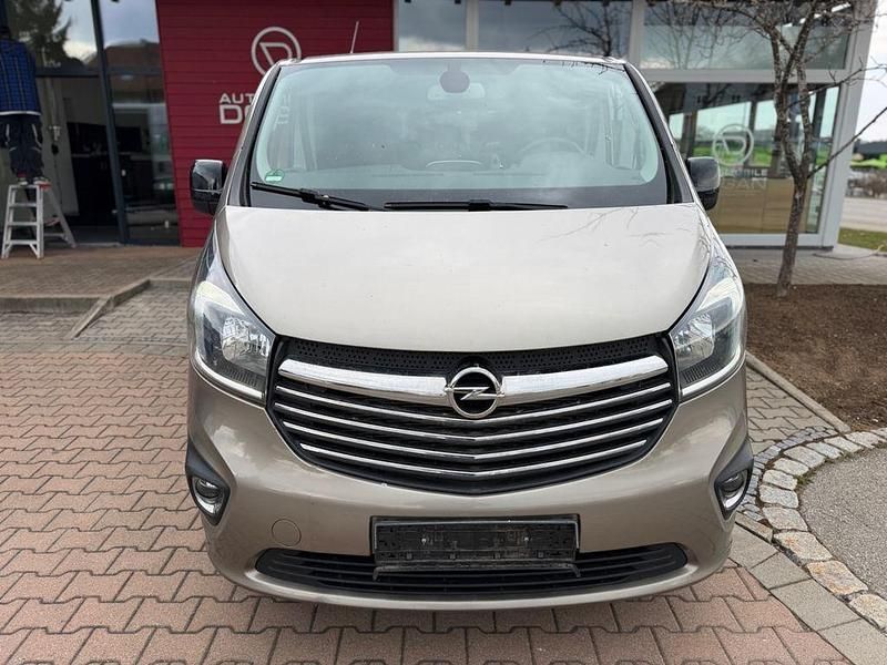 Gebraucht Opel Vivaro 145 PS (106 kW) 2019 Grau Van / Kleinbus