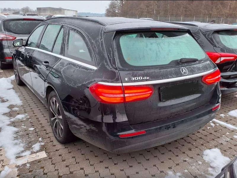 Gebraucht Mercedes E300 Elegance 306 PS (225 kW) 2019 Schwarz Kombi