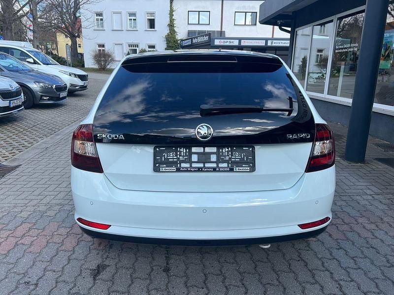 Gebraucht Skoda Rapid Monte Carlo 95 PS (69 kW) 2019 Weiß Kleinwagen