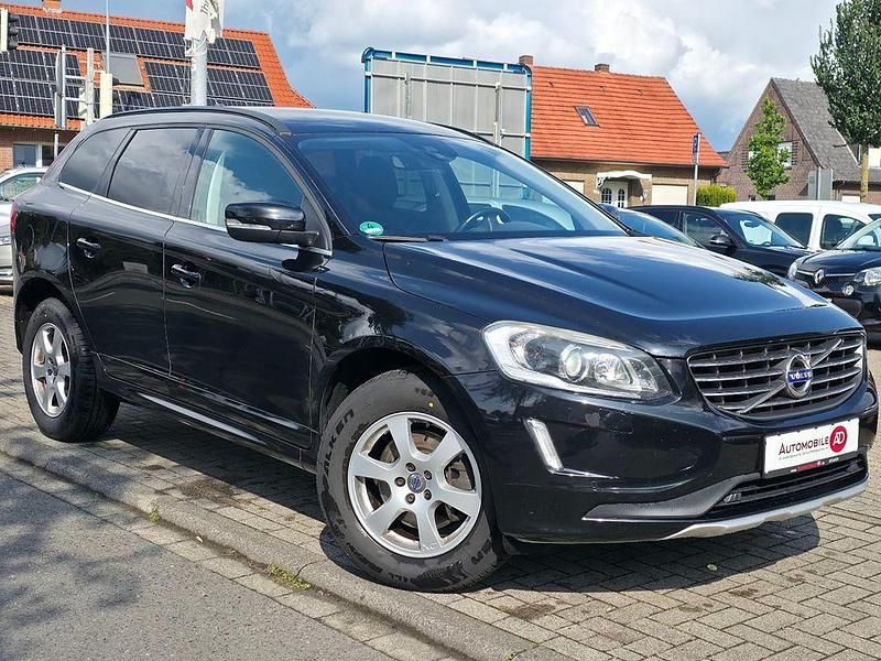Schwarz Gebraucht 2015 Volvo XC60 Momentum SUV | 8.490 € (Fairer Preis) - Bild 1/3