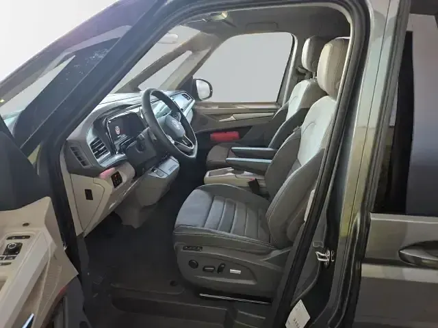 Używany VW Multivan Life 150 KM (110 kW) 2026 Andere Minivan