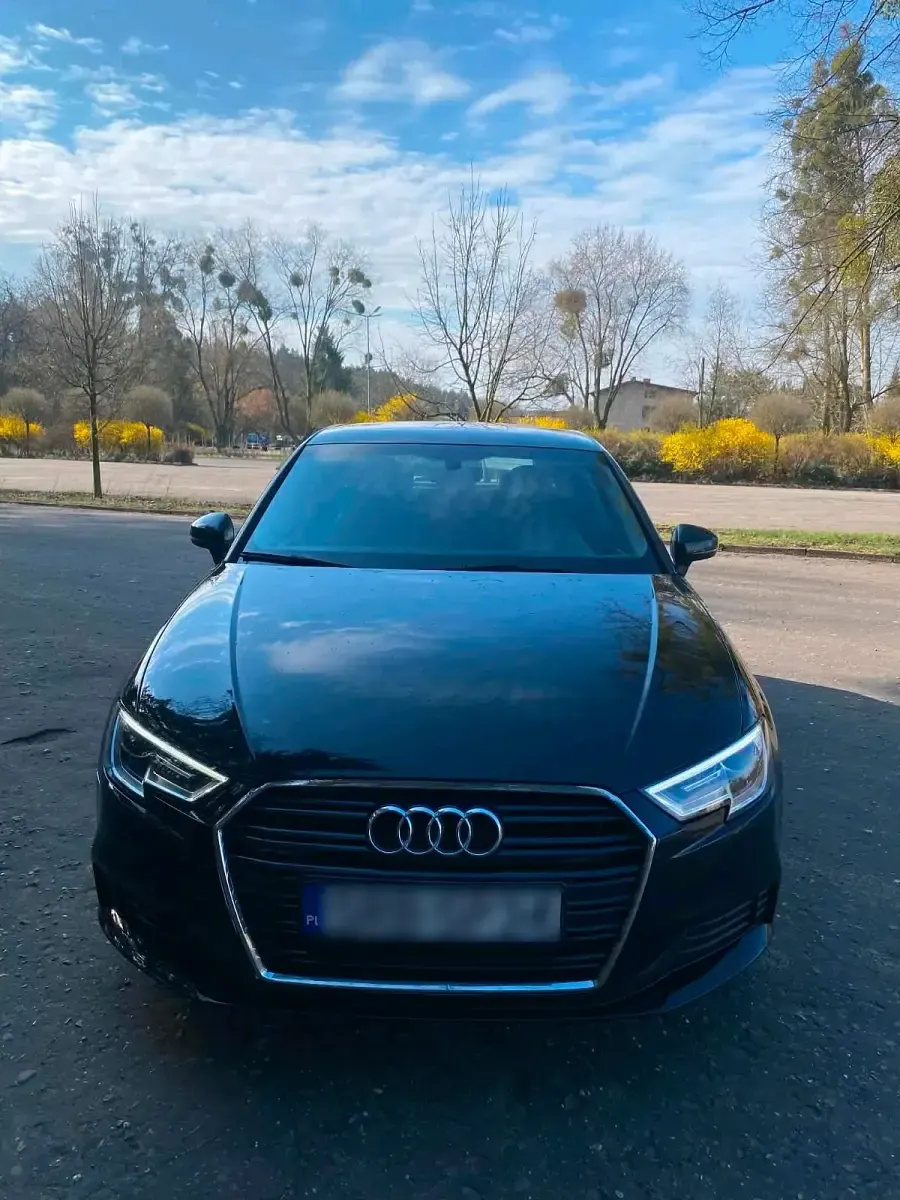 Gebraucht Audi A3 115 PS (84 kW) 2019 Schwarz Limousine