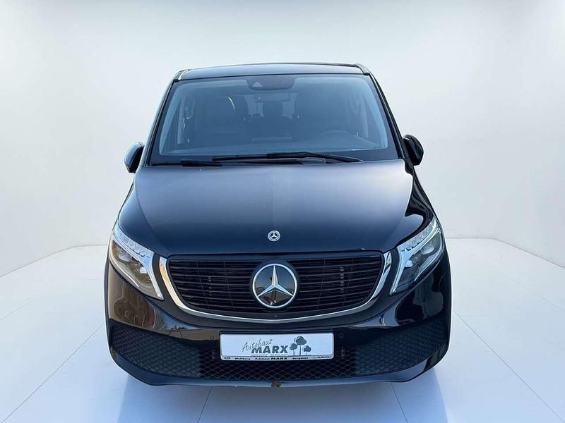 Gebraucht Mercedes EQV300 Avantgarde 150 kW (204 PS) 2022 Obsidianschwarz metallic Kombi