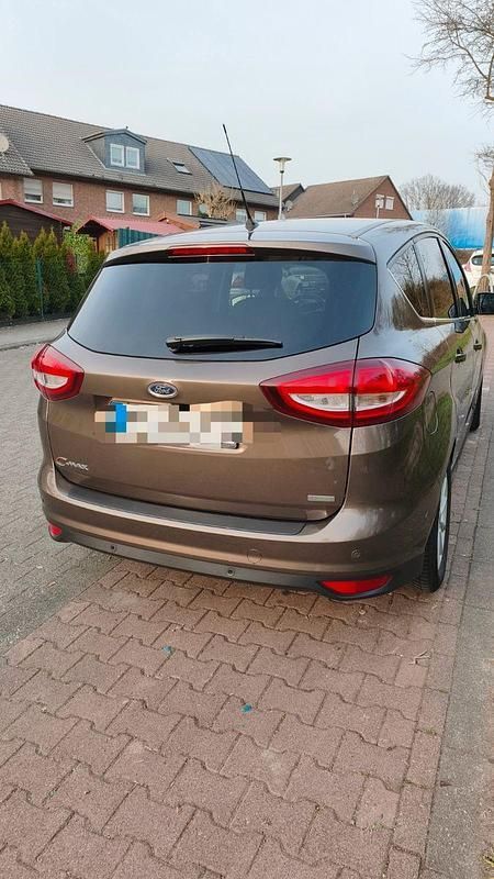 Gebraucht Ford C-MAX Titanium 150 PS (110 kW) 2015 Braun Van / Kleinbus