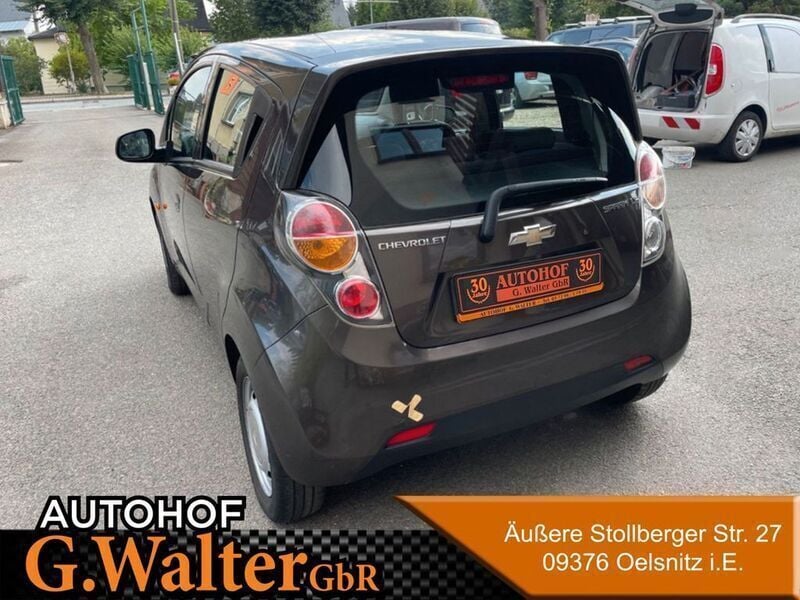 Gebraucht Chevrolet Spark LS 68 PS (50 kW) 2011 Coconut champagne met Kleinwagen