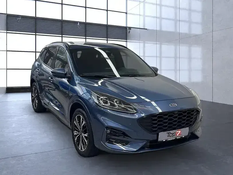 Gebraucht Ford Kuga ST-Line X 225 PS (165 kW) 2022 Chromablau (metallic) SUV