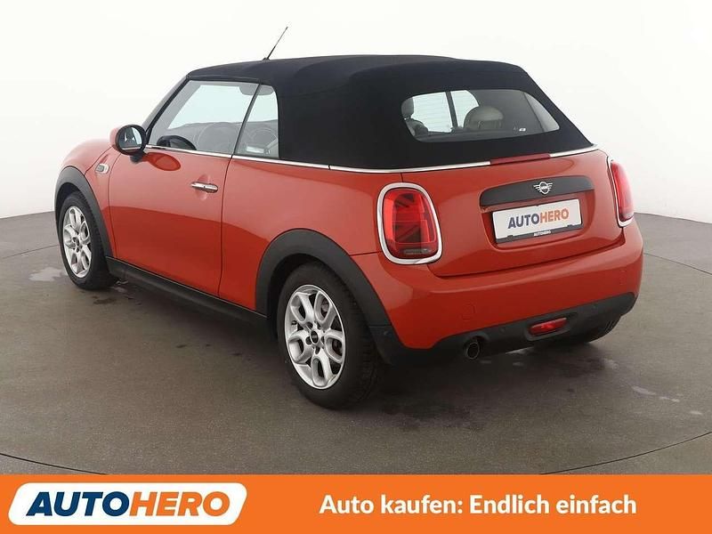 Gebraucht Mini One Cabriolet 102 PS (75 kW) 2020 Solaris orange Cabrio