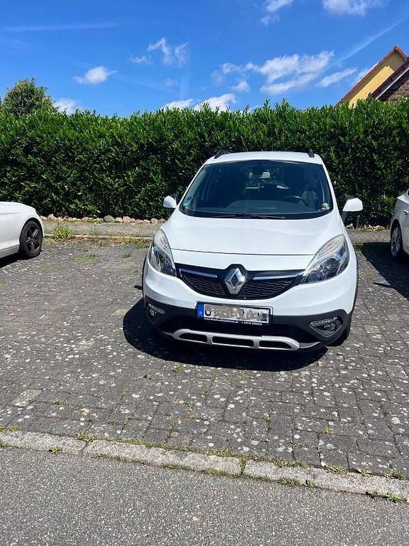 Weiß Gebraucht 2013 Renault Scénic III Initiale Paris Van / Kleinbus | 5.150 € (Fairer Preis) - Bild 1/4