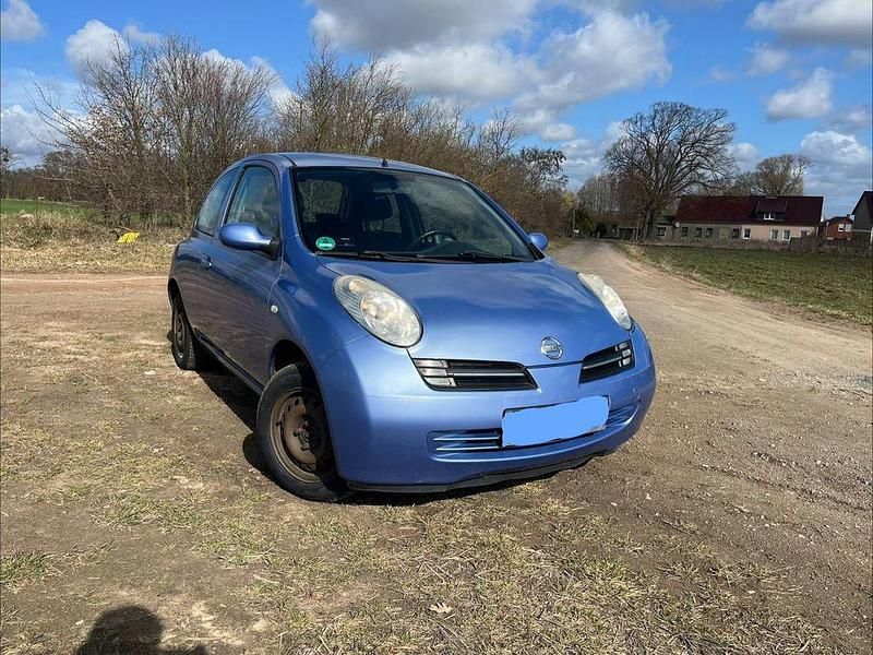 Gebraucht Nissan Micra 65 PS (47 kW) 2004 Blau Kleinwagen