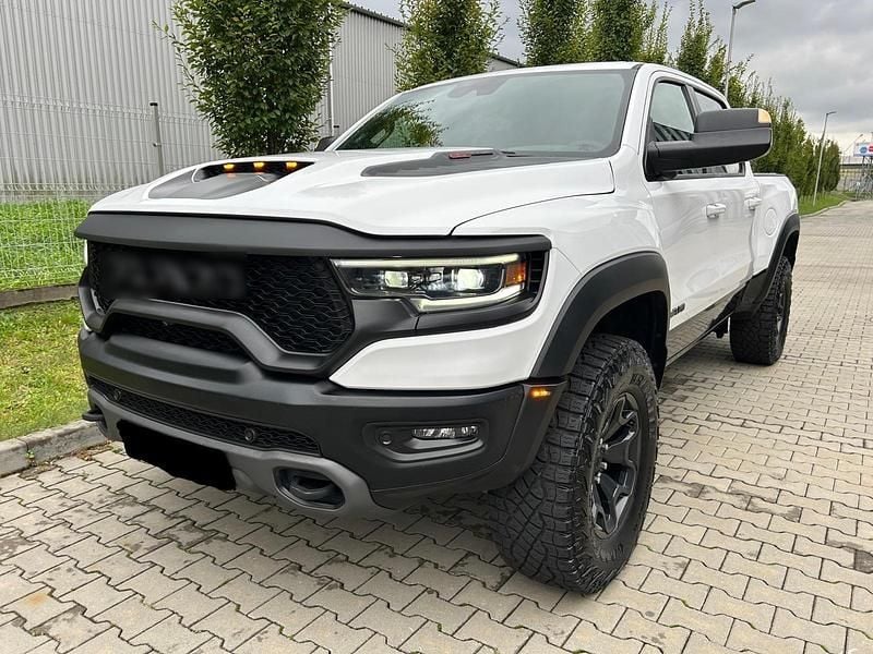 Weiß Gebraucht 2021 Dodge Ram Abholung | 92.700 € (Fairer Preis) - Bild 1/4