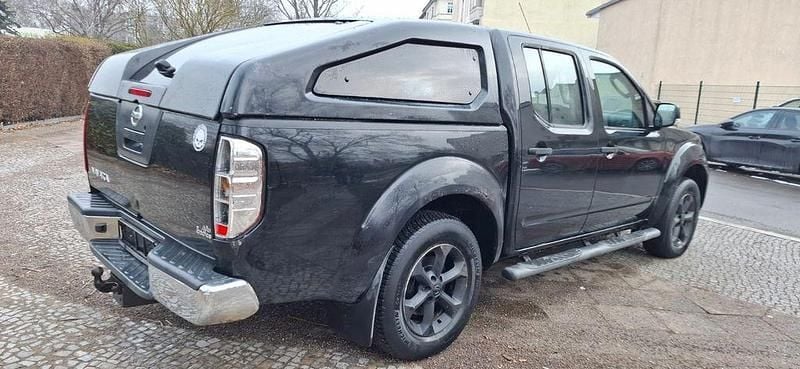 Gebraucht Nissan Navara 190 PS (139 kW) 2011 Schwarz Abholung