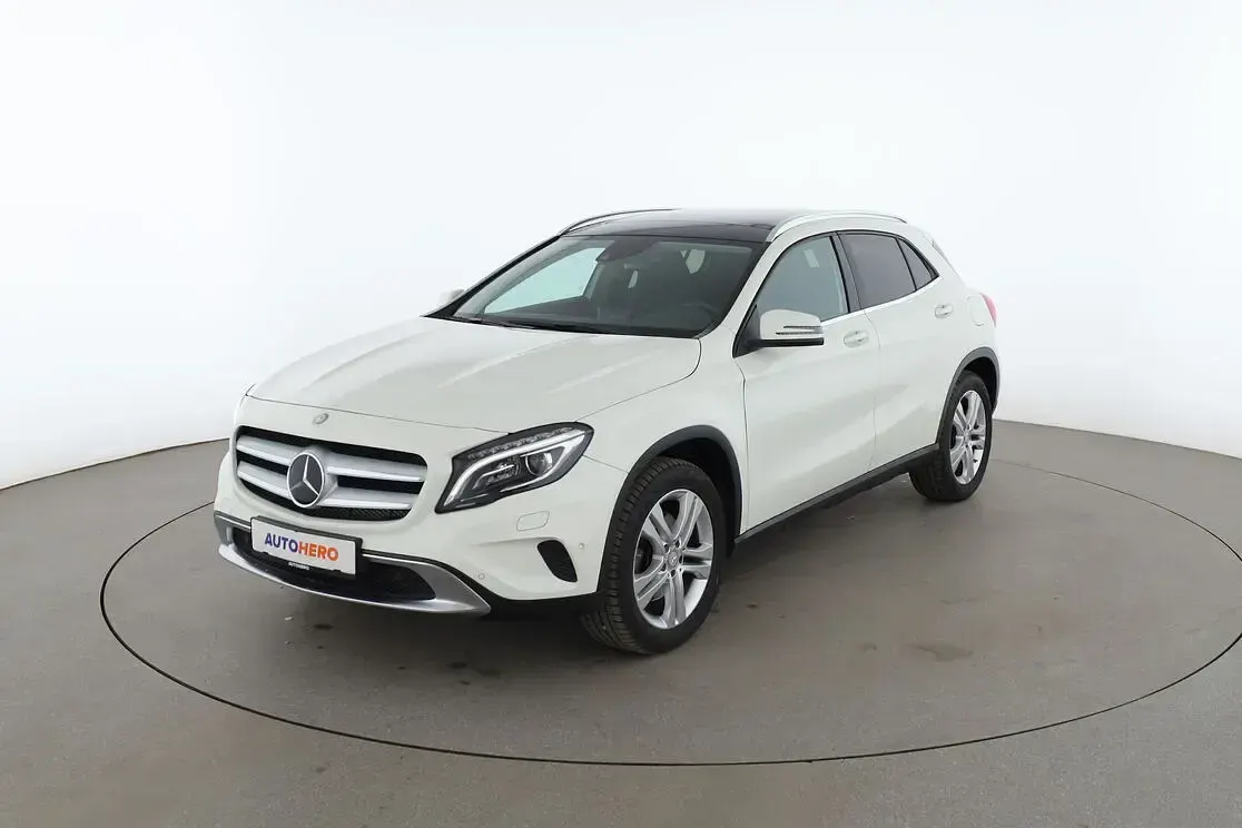 Gebraucht Mercedes GLA250 Urban 211 PS (155 kW) 2015 SUV