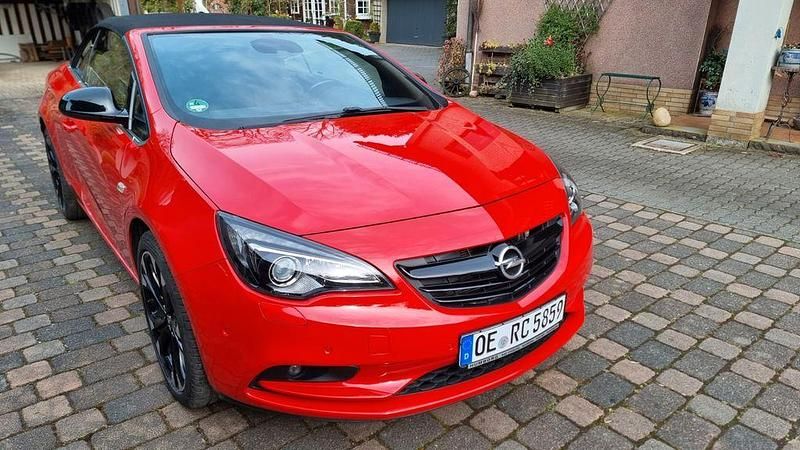 Second-hand Opel Cascada Edition 140 CP (102 kW) 2017 Roșu Cabrio