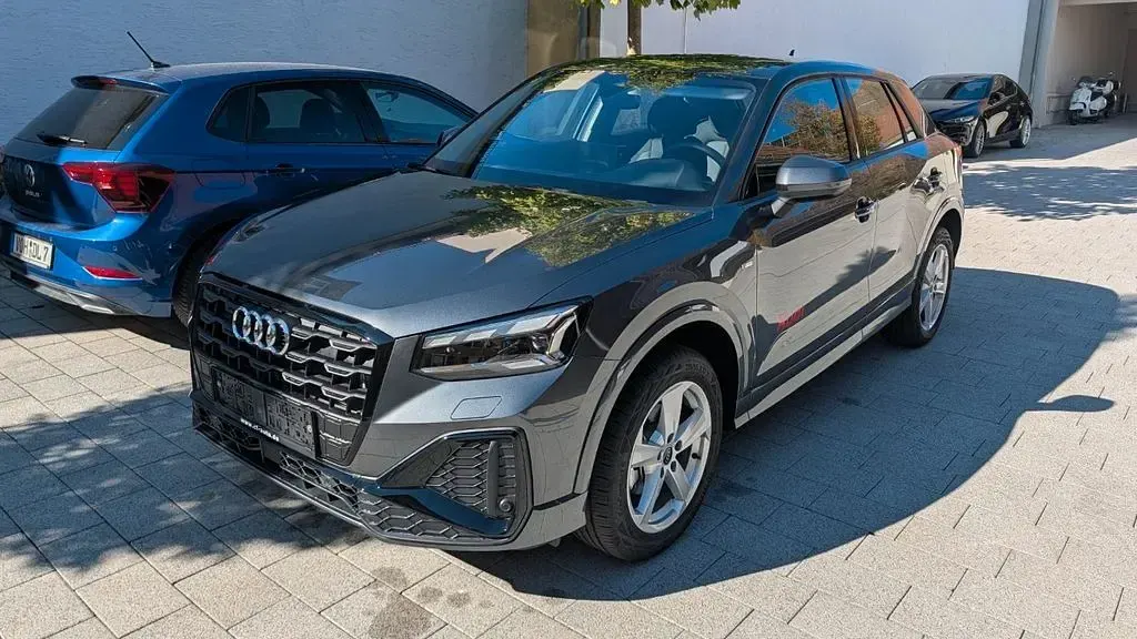Gebraucht Audi Q2 S-Line 150 PS (110 kW) 2026 Daytonagrau metallic SUV