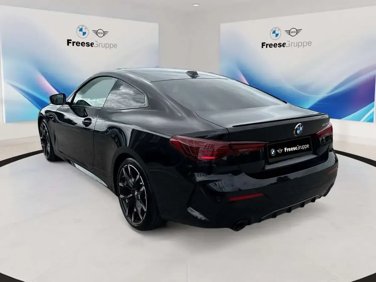 Gebraucht BMW 420 Coupé Shadowline 190 PS (139 kW) 2026 Schwarz Coupé