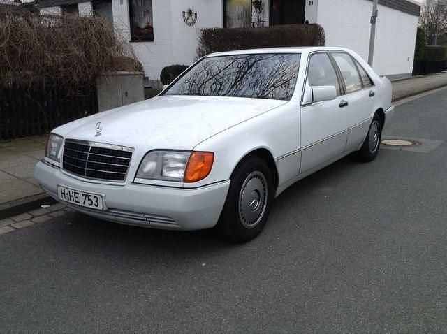Gebraucht Mercedes 420 286 PS (210 kW) 1991 Weiß Limousine