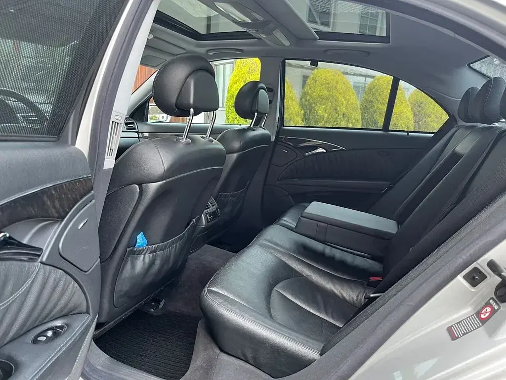 Gebraucht Mercedes E500 Avantgarde 306 PS (225 kW) 2002 Silber Limousine