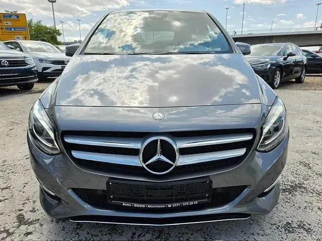Gebraucht Mercedes B220 177 PS (130 kW) 2016 Grau Kleinwagen