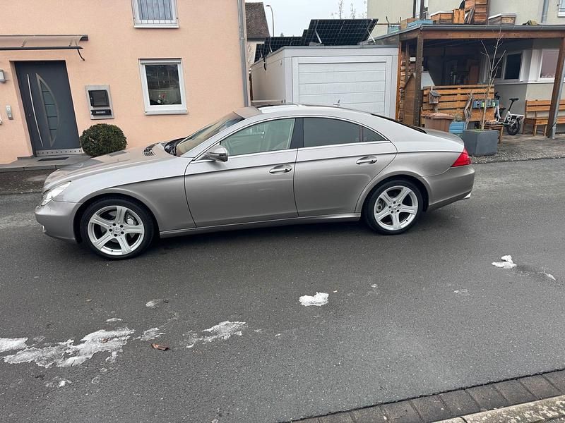 Gebraucht Mercedes CLS350 292 PS (214 kW) 2009 Silber Coupé