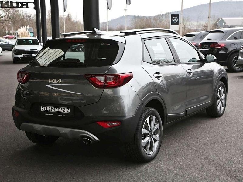 Gebraucht Kia Stonic Vision 101 PS (74 kW) 2024 Astrograu metallic SUV