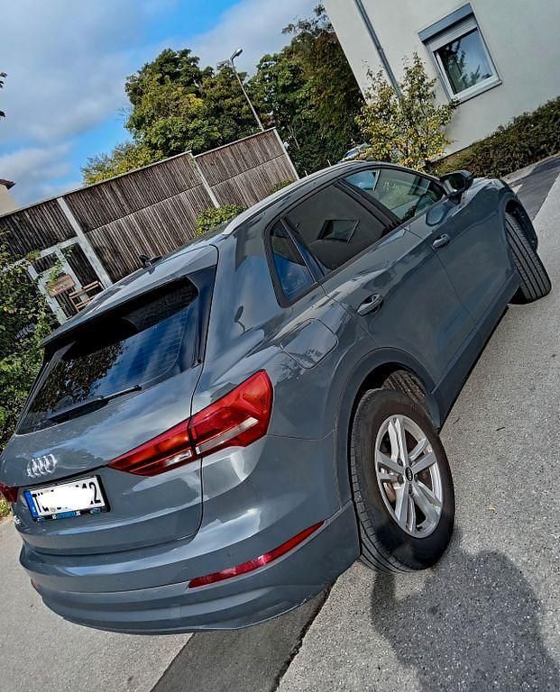 Gebraucht Audi Q3 150 PS (110 kW) 2021 Grau SUV