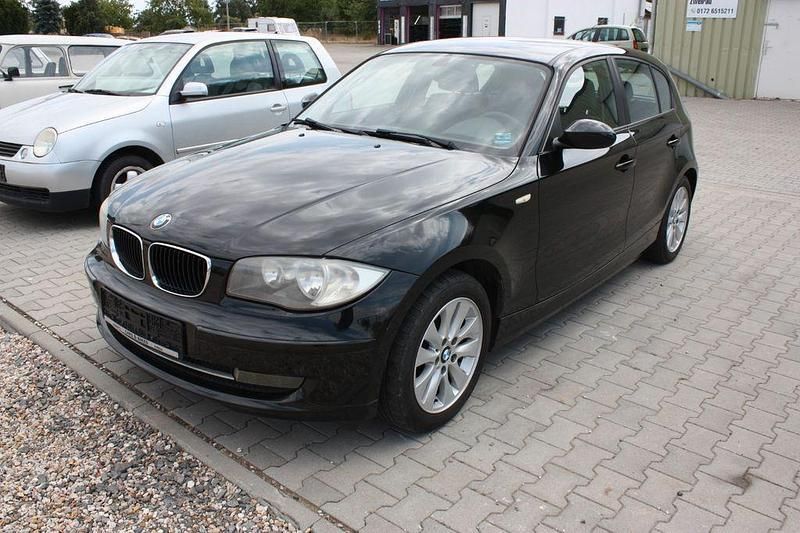 Gebraucht BMW 116 Advantage 116 PS (85 kW) 2009 Schwarz Kleinwagen