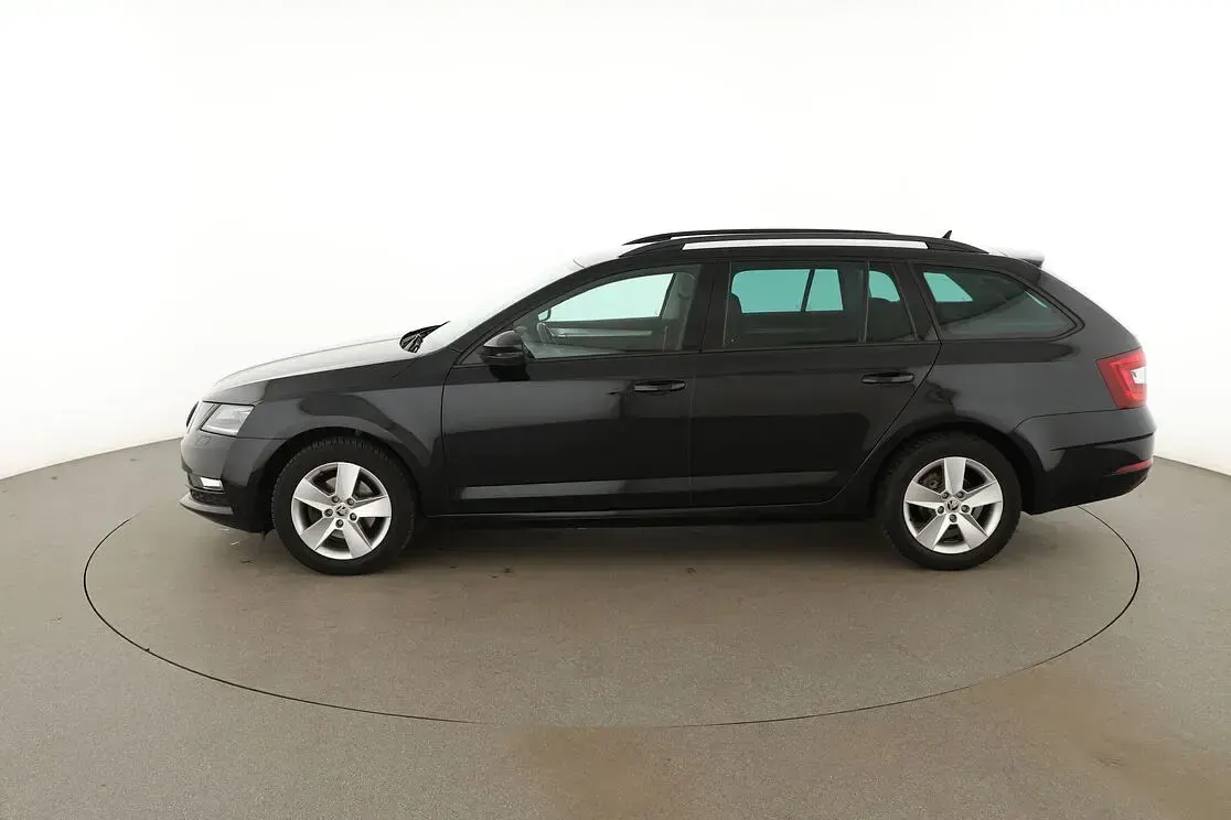 Gebraucht Skoda Octavia Tour 150 PS (110 kW) 2020 Schwarz Kombi