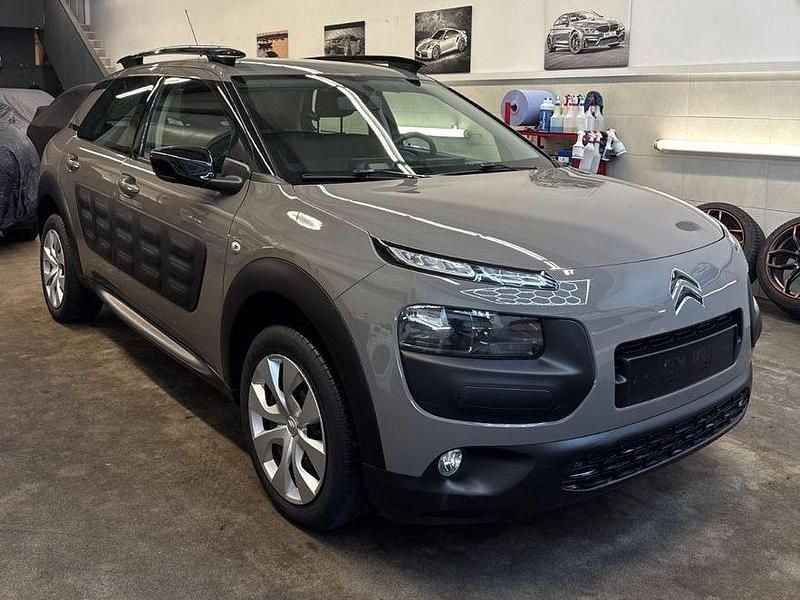 Gebraucht Citroën C4 Feel 82 PS (60 kW) 2015 Beige Limousine