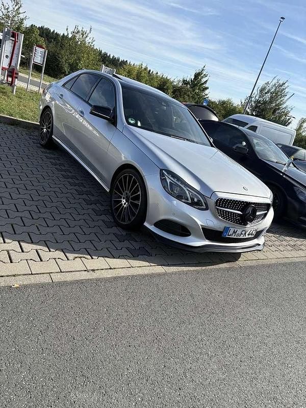 Gebraucht Mercedes E220 AMG 170 PS (125 kW) 2013 Silber Limousine