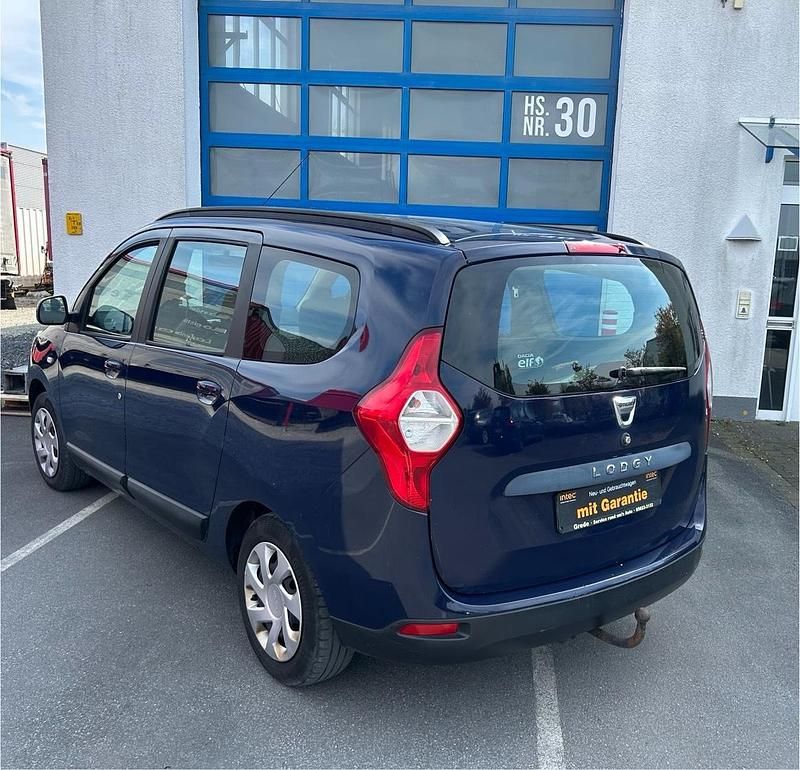 Używany Dacia Lodgy 116 KM (85 kW) 2013 Niebieski Minivan