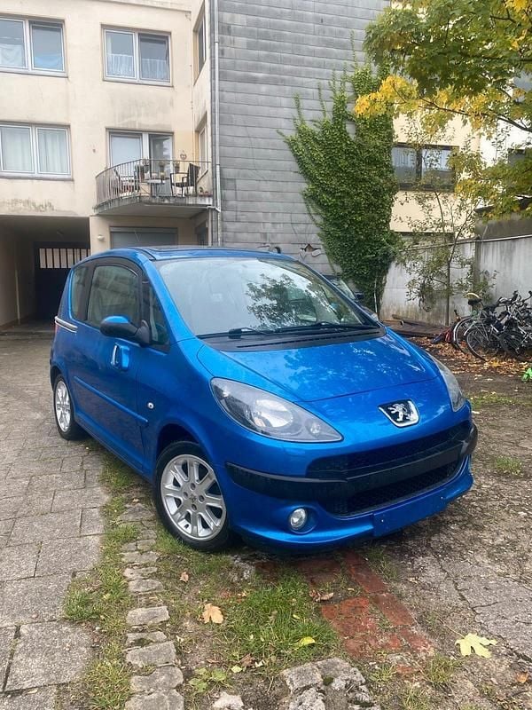 Blau Gebraucht 2007 Peugeot 1007 Kleinwagen | 2.700 € (Fairer Preis) - Bild 1/4