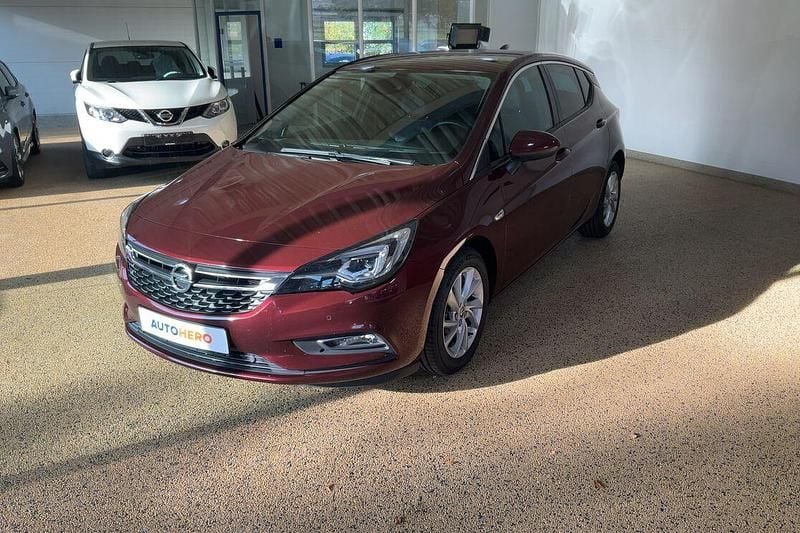 Rot Gebraucht 2018 Opel Astra Innovation Limousine | 10.820 € (Guter Preis) - Bild 1/3