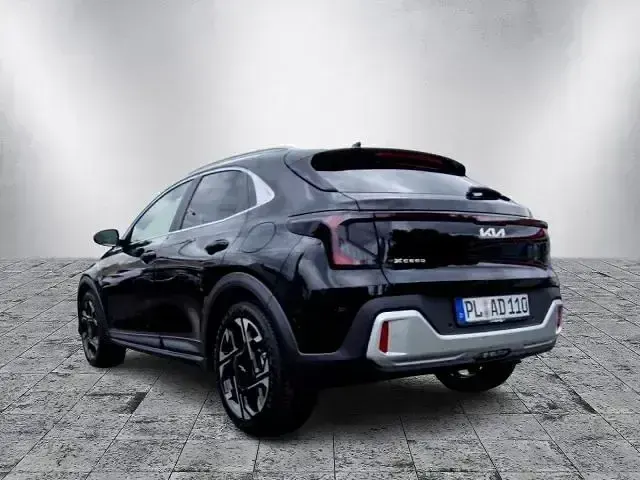 Neu Kia XCeed Spirit 180 PS (132 kW) 2026 Schwarz SUV