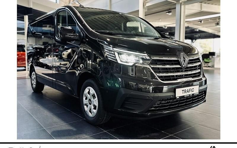 Neu Renault Trafic Evolution 150 PS (110 kW) 2025 Schwarz Van / Kleinbus