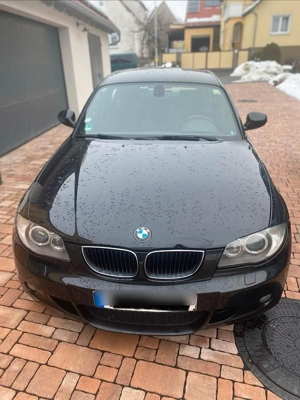Schwarz Gebraucht 2010 BMW 118 M Sport Kleinwagen | 3.500 € (Guter Preis) - Bild 1/4