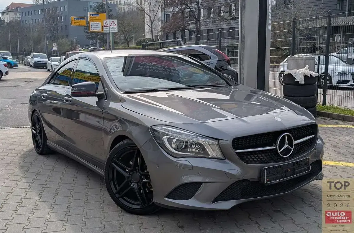 Gebraucht Mercedes CLA200 Urban 156 PS (114 kW) 2013 Grau Coupé