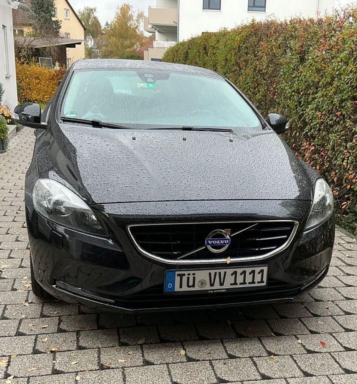 Schwarz Gebraucht 2014 Volvo V40 Limousine | 10.000 € (Fairer Preis) - Bild 1/4
