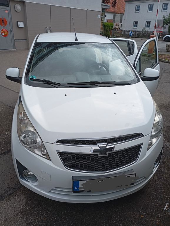 Weiß Gebraucht 2012 Chevrolet Spark LS Kleinwagen | 2.200 € (Fairer Preis) - Bild 1/4