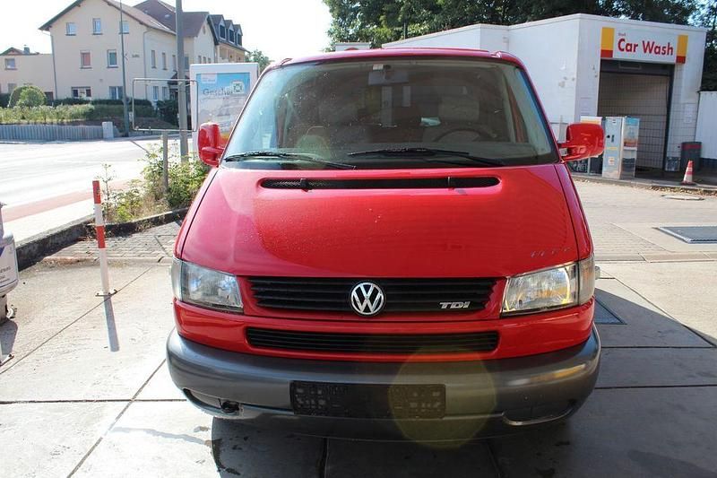 Gebraucht VW T4 102 PS (75 kW) 1997 Rot Van