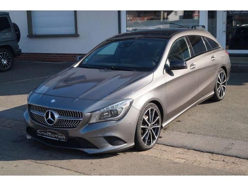 Gebraucht Mercedes CLA220 177 PS (130 kW) 2016 Mountaingrau (metallic) Limousine