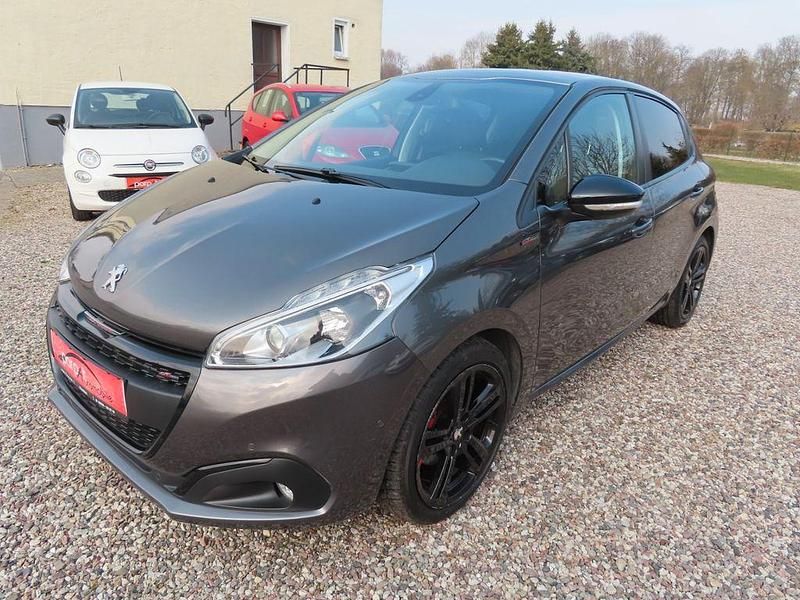 Grau Gebraucht 2019 Peugeot 208 GT Kleinwagen | 9.990 € (Fairer Preis) - Bild 1/4